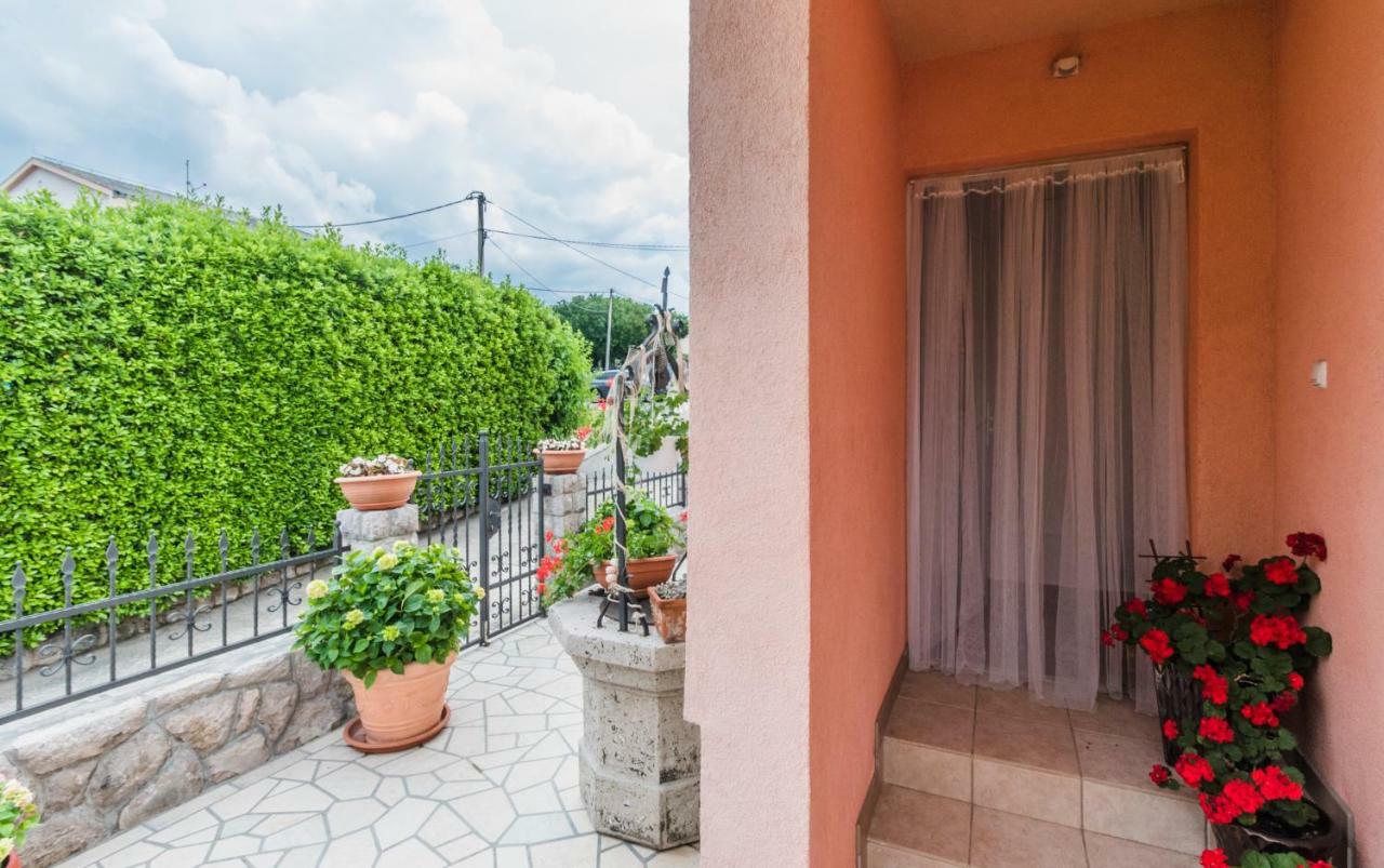 Apartment Paula Ядраново Екстериор снимка